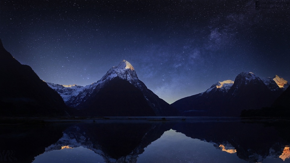 Snowy Mountains Under the Starry Sky