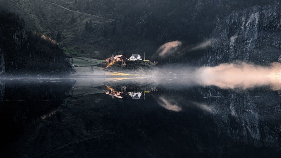 Lakeside Hut