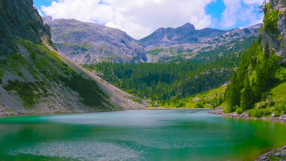 lago alpino