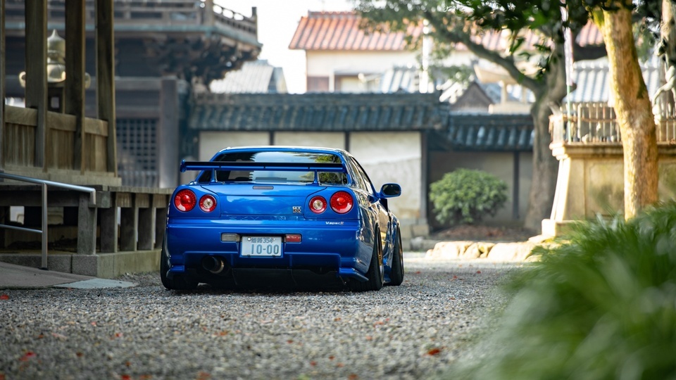 Nissan Sports Car 16