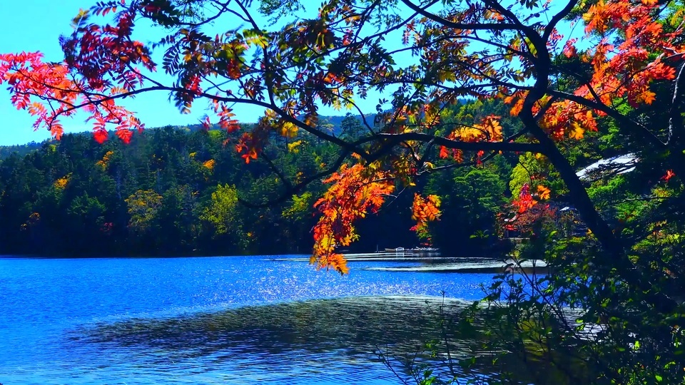 4K misterioso céu lago