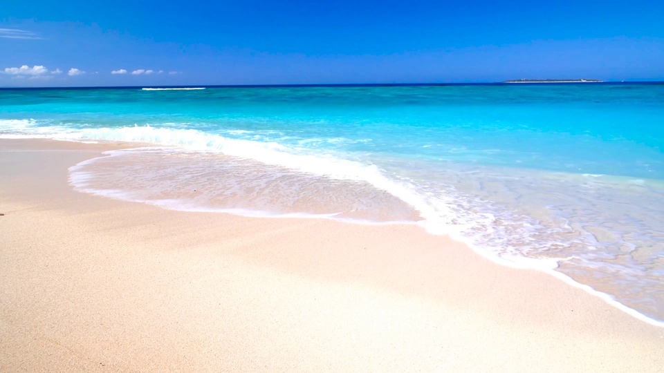 Pure beach waves