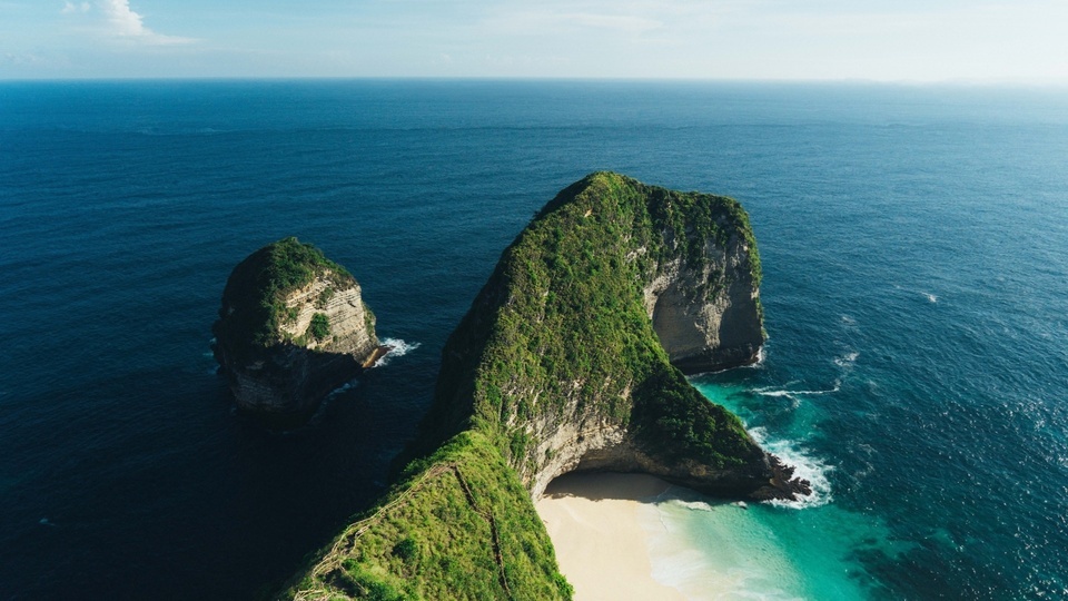 Isla y mar para mantener los ojos abiertos