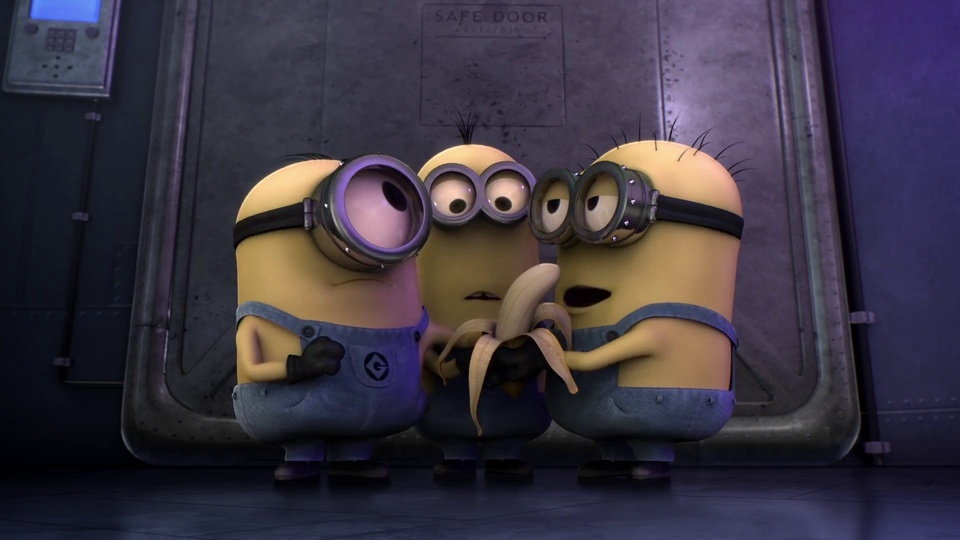 Minions~ grab bananas~ funny