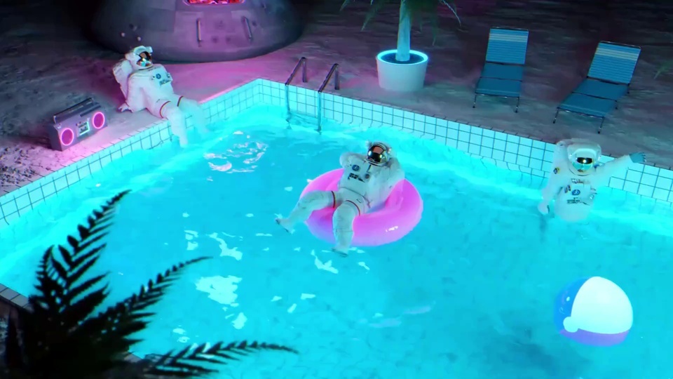 Astronaut pool~ (high definition leisure version)