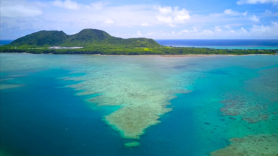 Hermosa fotografía aérea de la isla