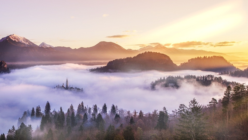 Sunrise in the Sea of Clouds