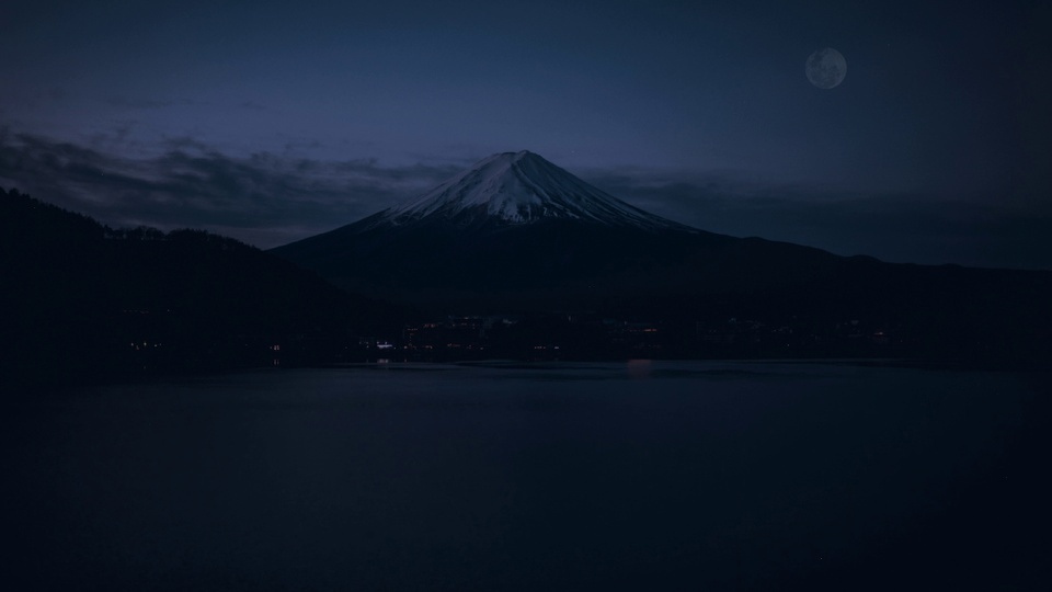 夜の富士山